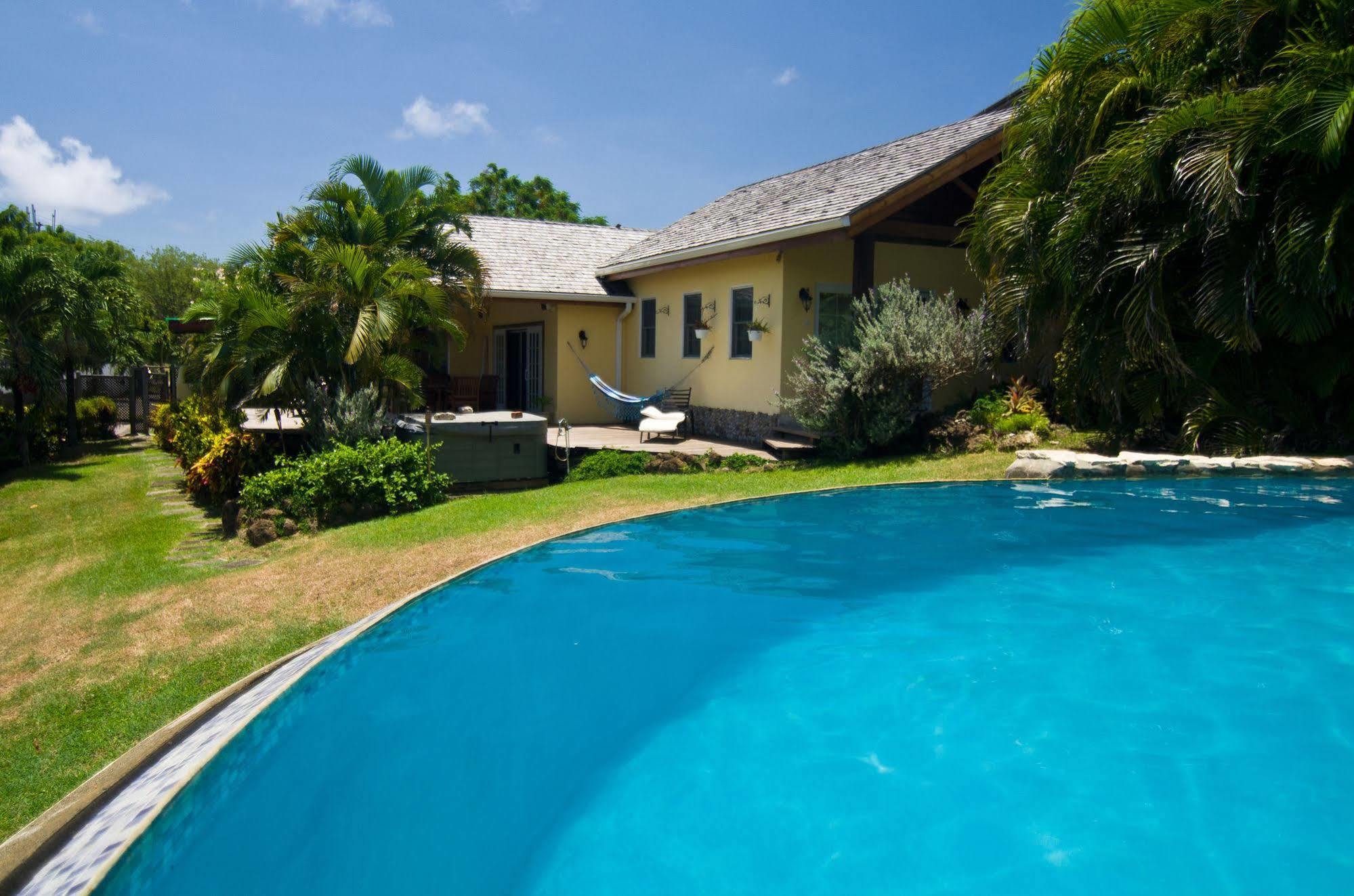 Maca Bana Otel St. George's Dış mekan fotoğraf